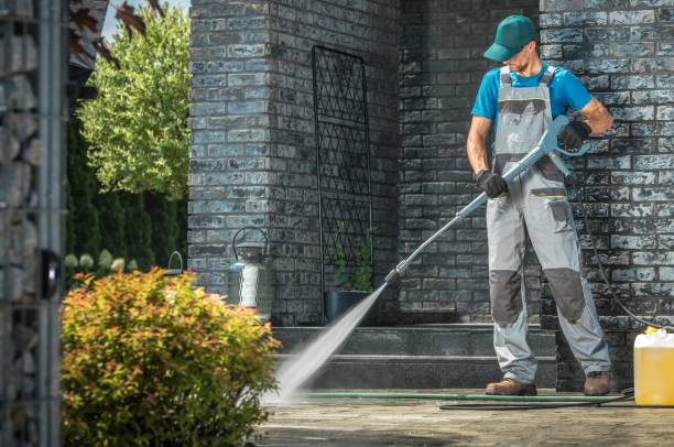 Professional Pressure Washing Services in Tuntutuliak, AK